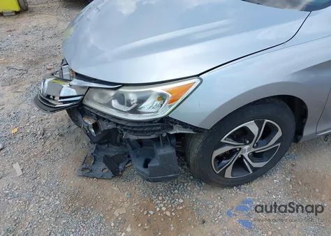 2016 Honda Accord Lx z USA, uszkodzony, nr VIN 1HGCR2F30GA067865